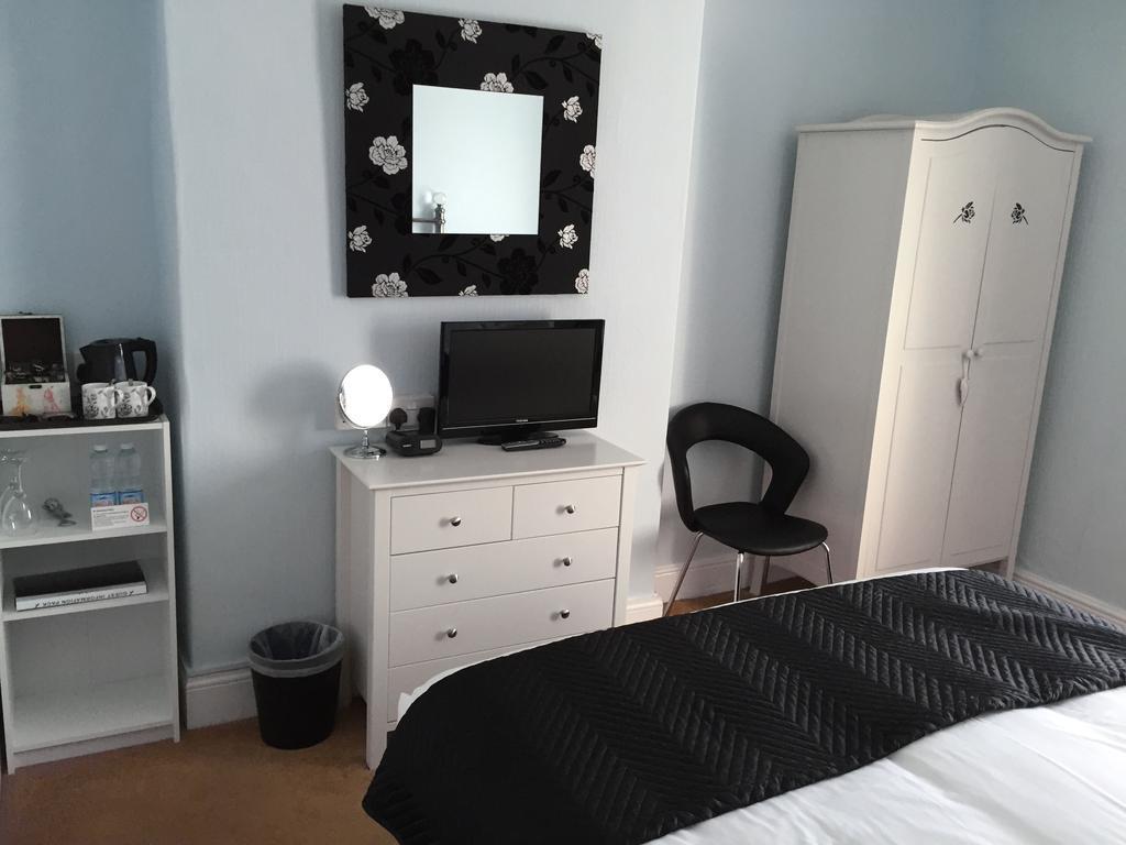 Chilterns Guest House Llandudno Habitación foto